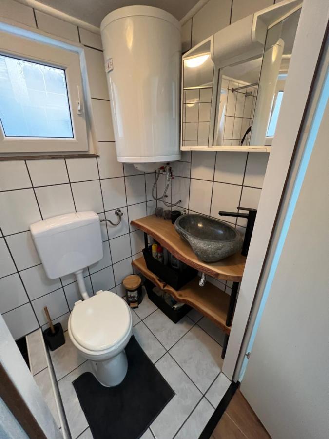 Apartment Mona Vir Bagian luar foto